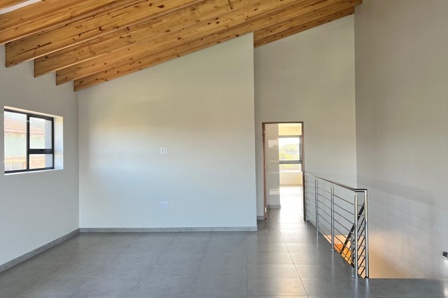 3 Bedroom Property for Sale in Wavecrest Eastern Cape